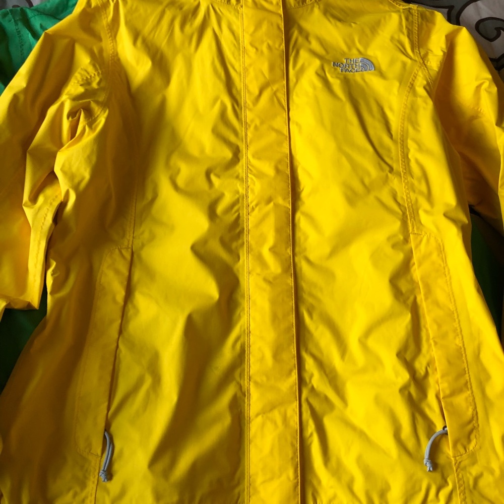 Like new yellow northface womens jacket size small